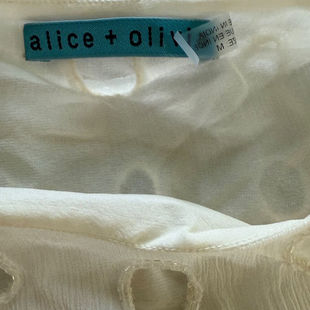Alice + Olivia White Textured Sleeveless Blouse Top 100% Silk Womens Size M - Picture 3 of 8